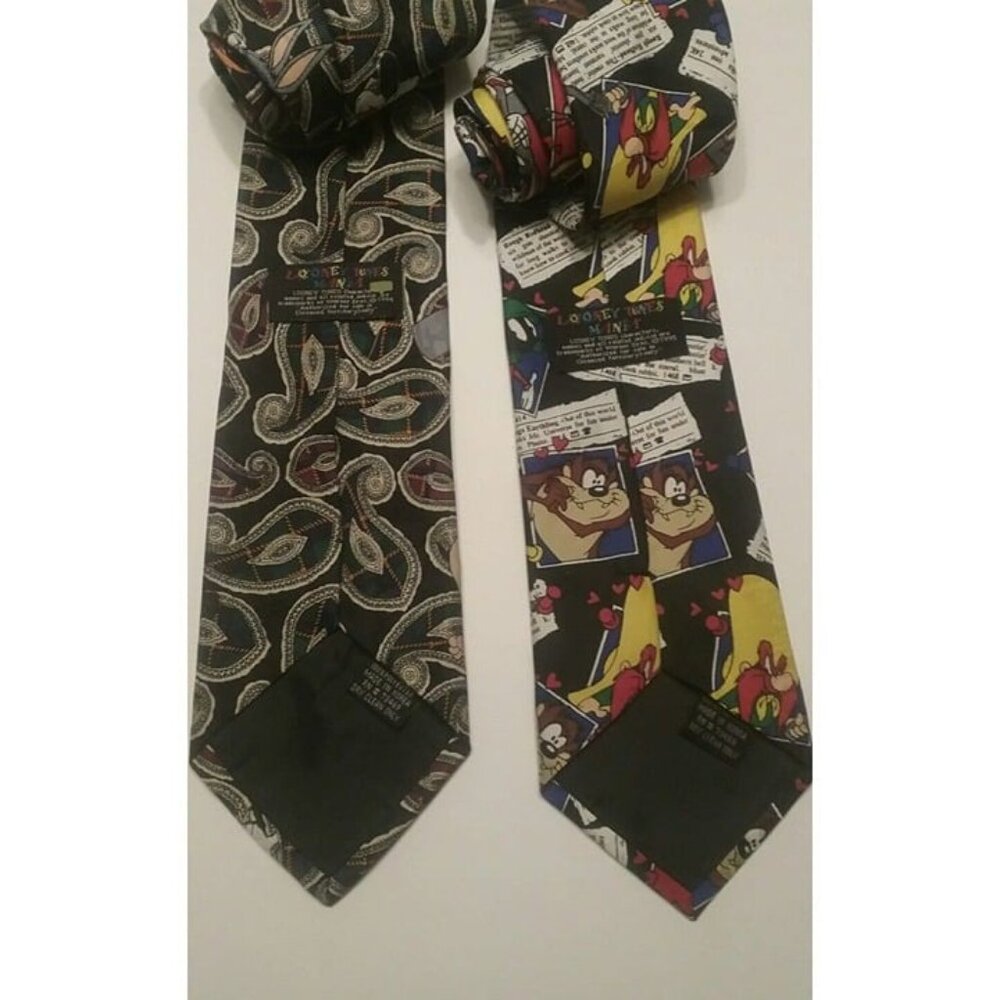2 Looney Tunes Mania Tie Bugs Bunny Taz & Gang - Picture 3 of 4